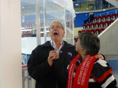 Lesley Thinks of Another Use for a Knife!
