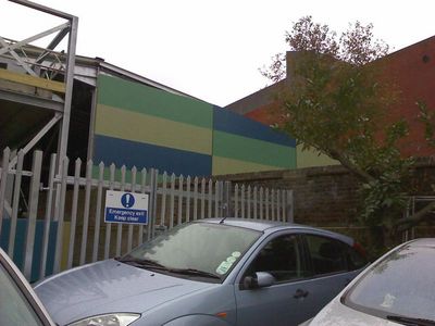 Canterbury Crescent End 
