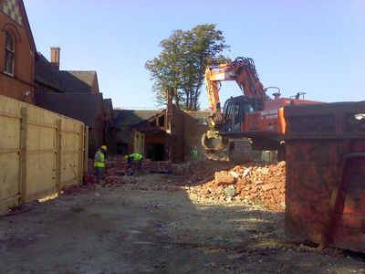 Sunday School Demolition from Front 30/09/2011
