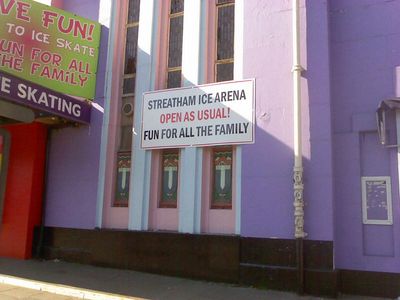 Rink is Still Open Sign 30/09/2011
