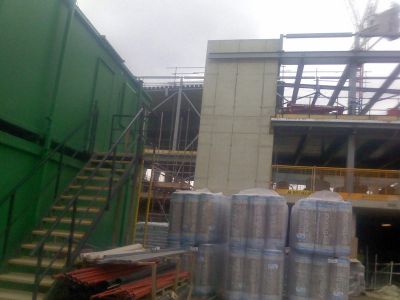 Front of Leisure Centre from High Road
