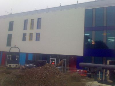 Front of Leisure Centre from High Road
