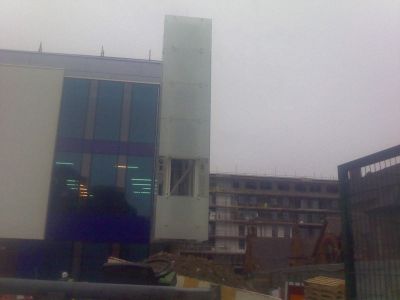 Front of Leisure Centre from High Road
