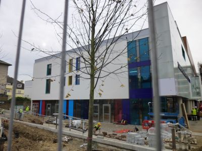 Front of Leisure Centre from High Road
